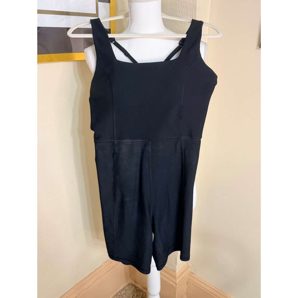 Abercrombie YPB SculptLUX 7 Inch Biker Short Bodysuit Onyx Black Medium